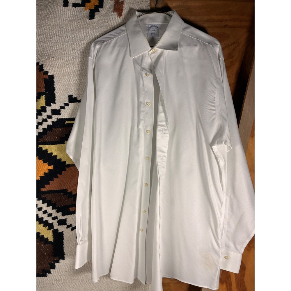 Brooks Brothers Dress Shirt Mens 17.5 34/35 White Fair Non-Iron Regent Cotton